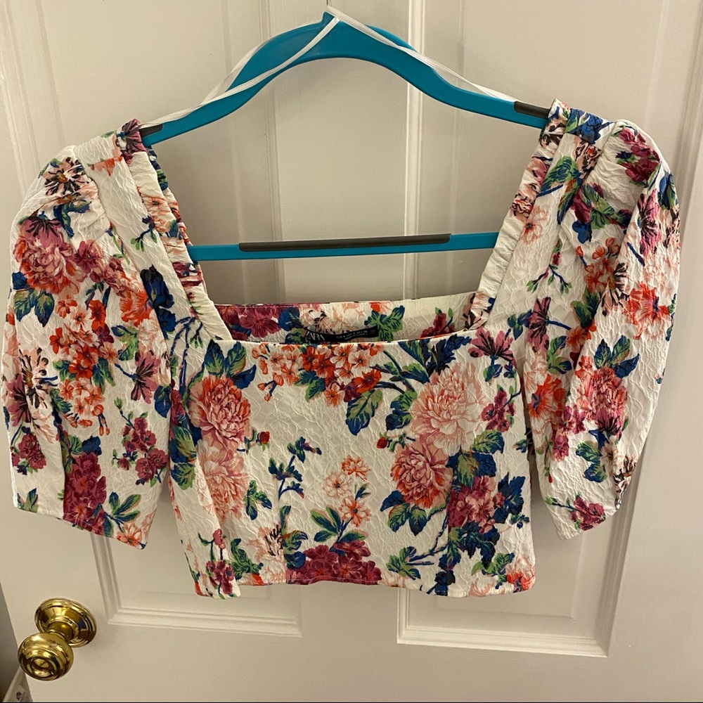 Zara floral crop top